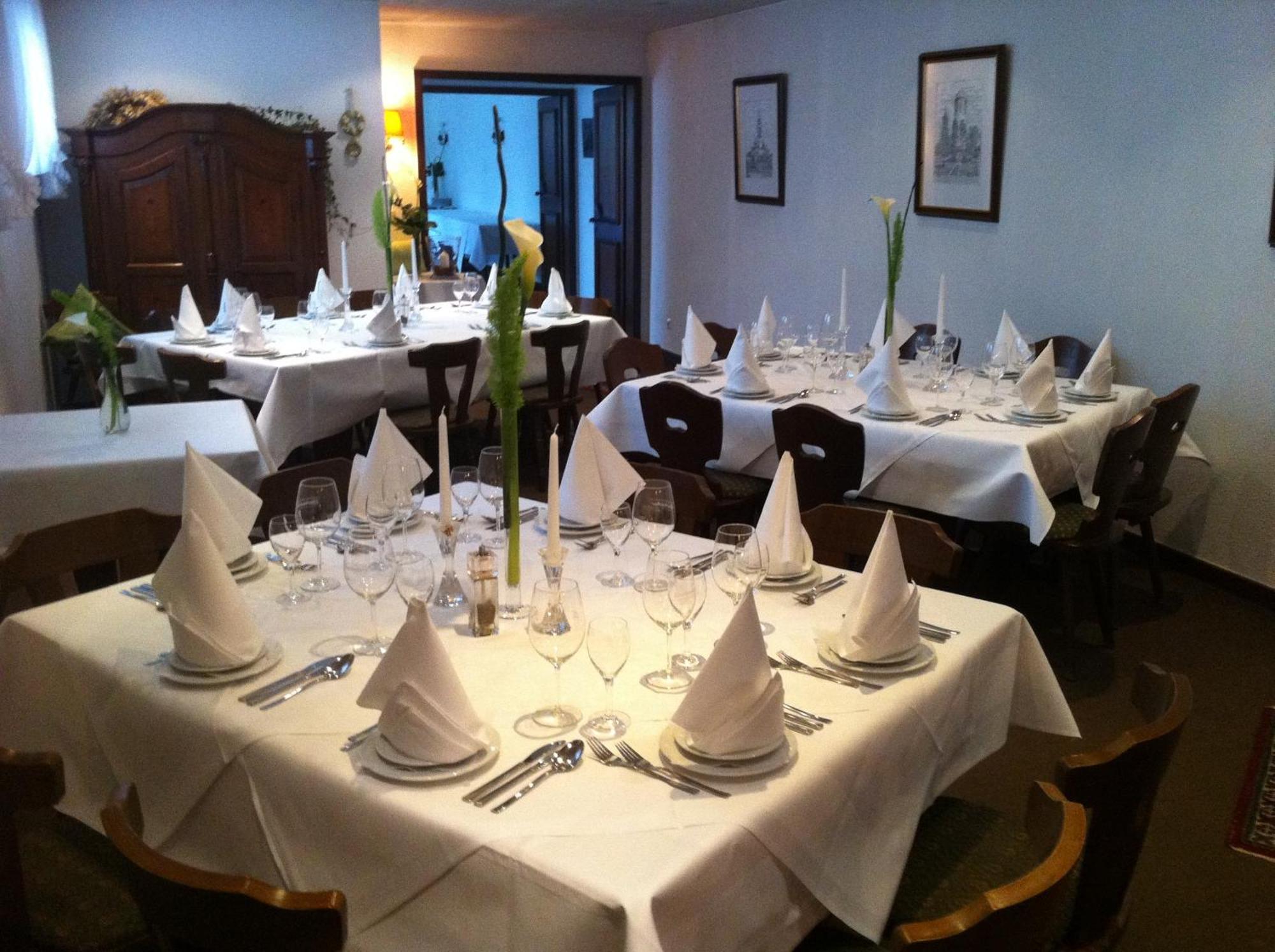 Und Restaurant -gasthaus Zur Pfalz