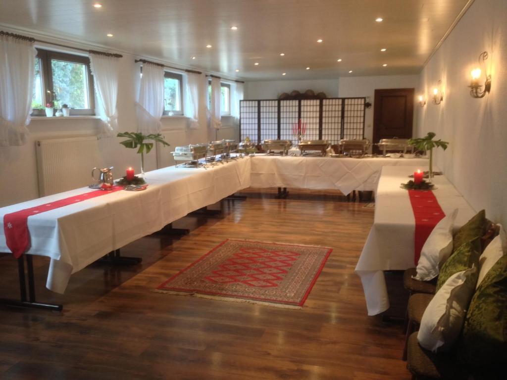 Und Restaurant -gasthaus Zur Pfalz Hockenheim